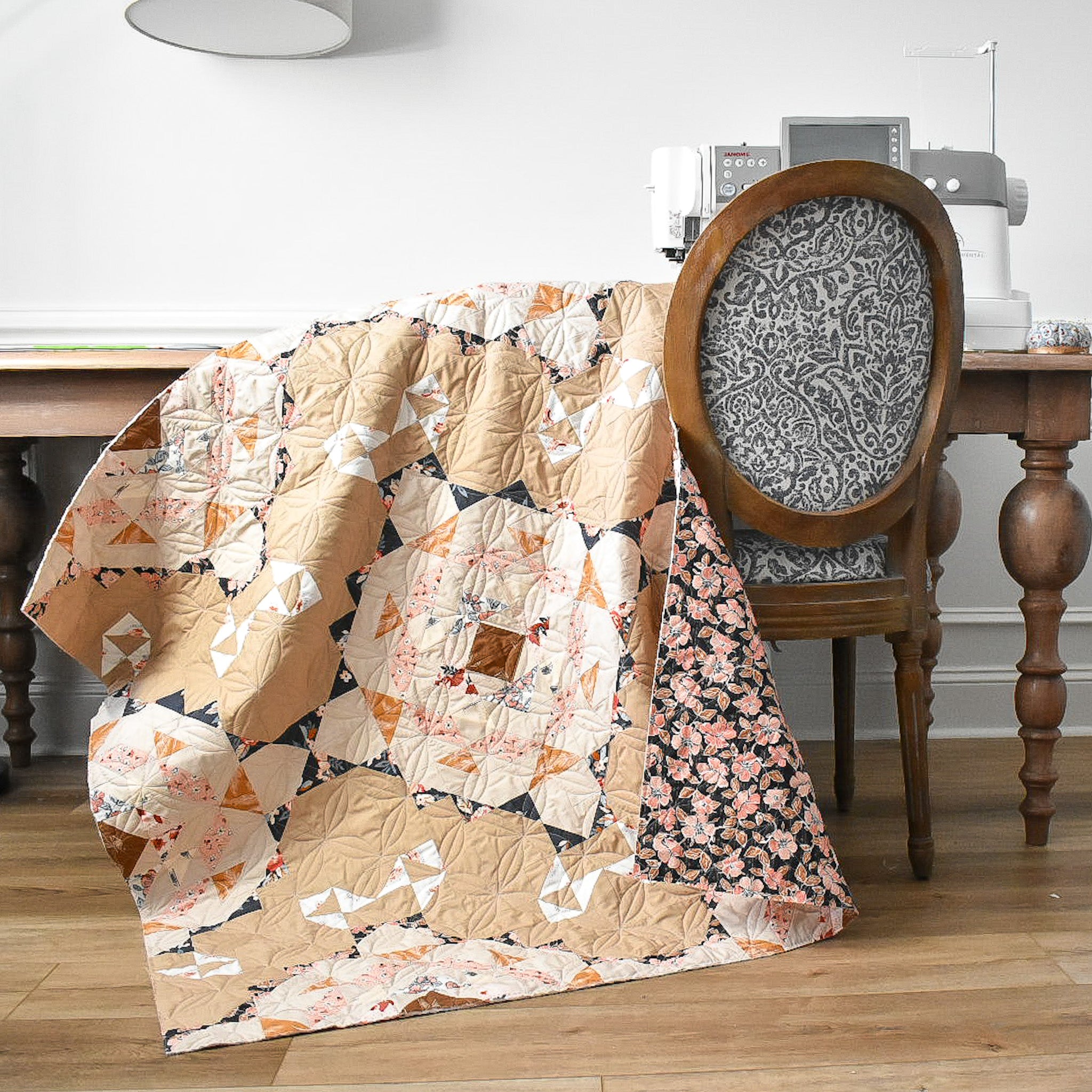 Vintage Lace Quilt - using "Homebody" fabrics