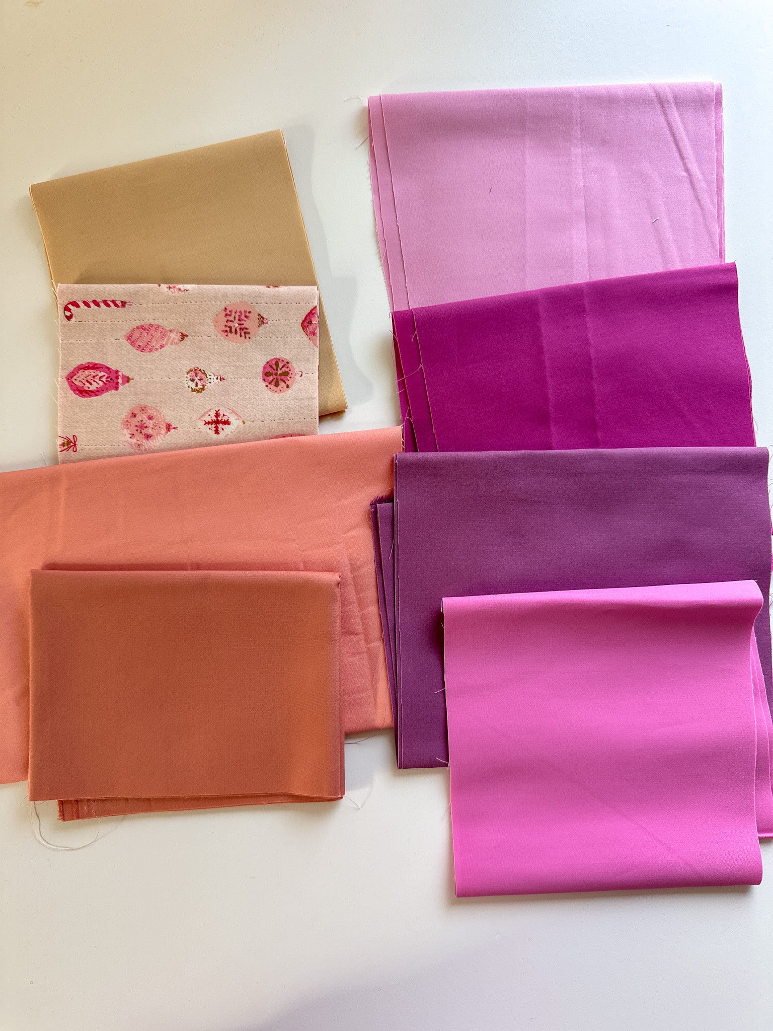 8 Piece 1/8 yard Bundle #28