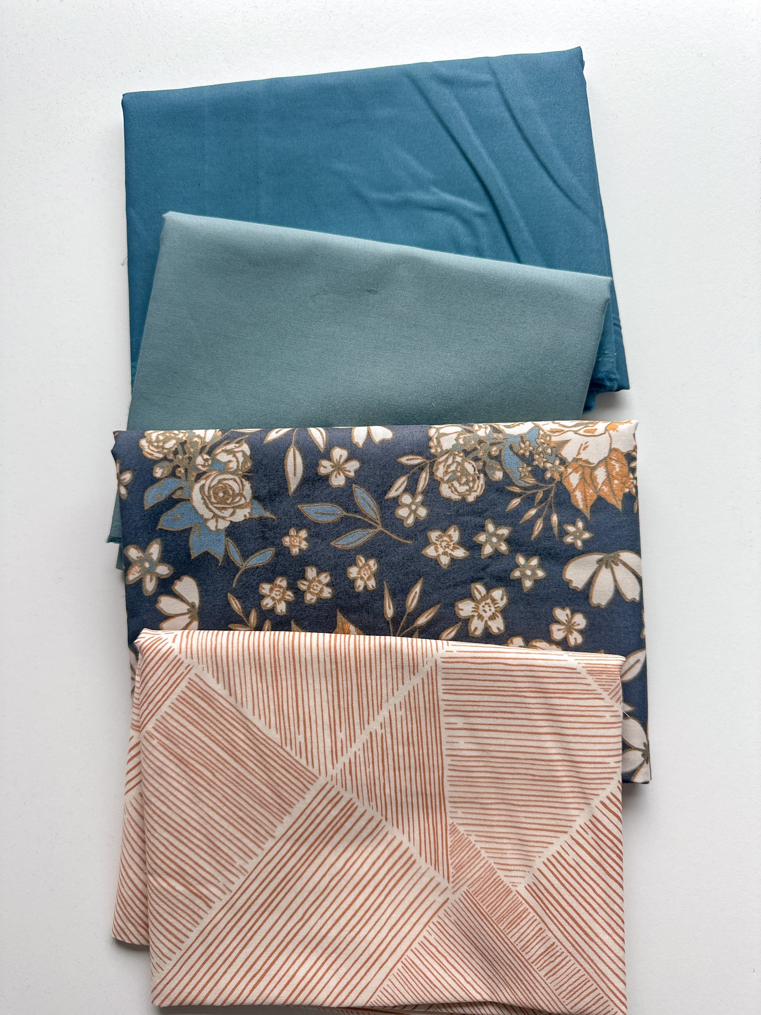 4 Piece 3/4 yard Bundle #130