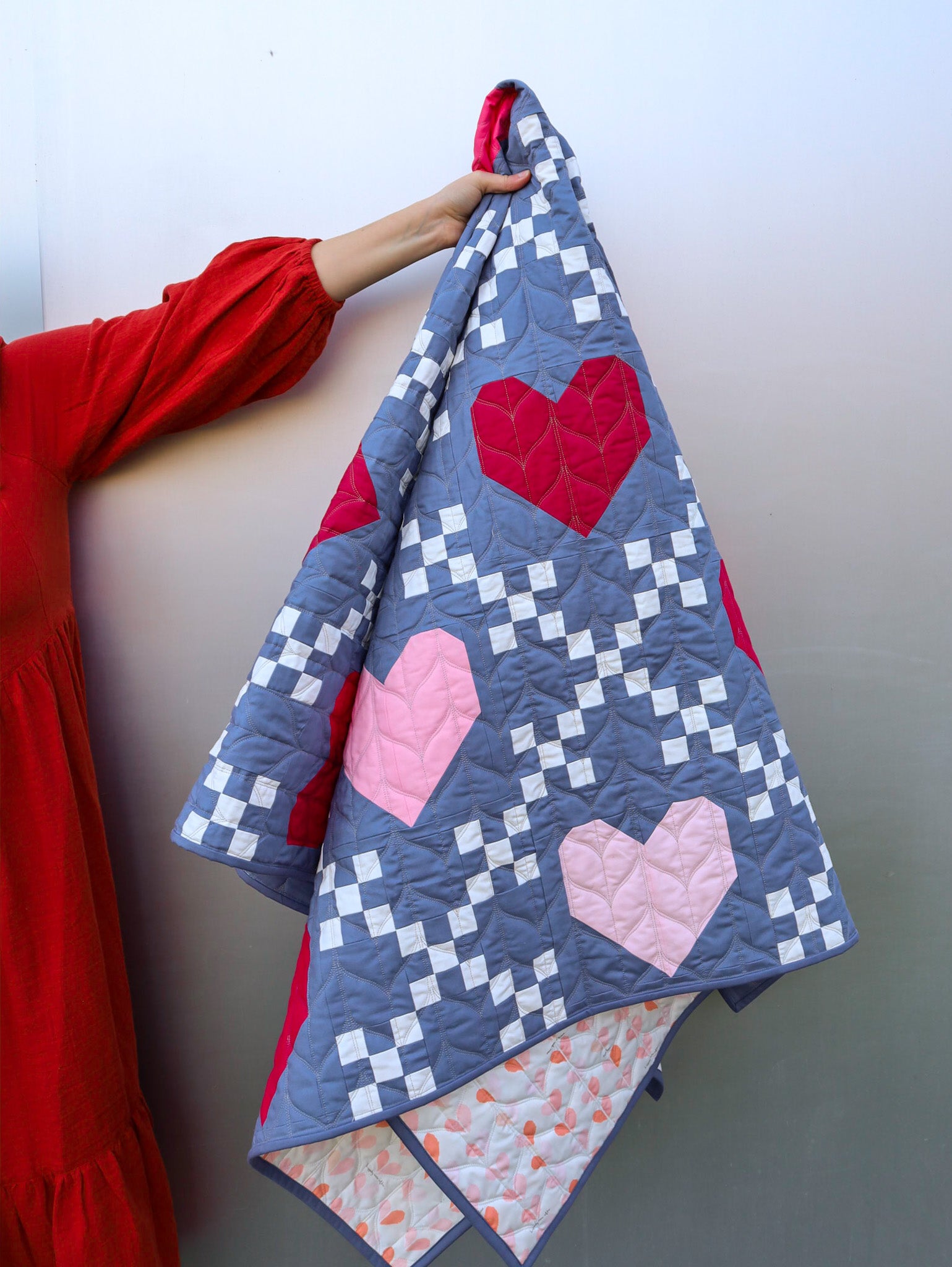 Cover Heirloom Hearts Quilt