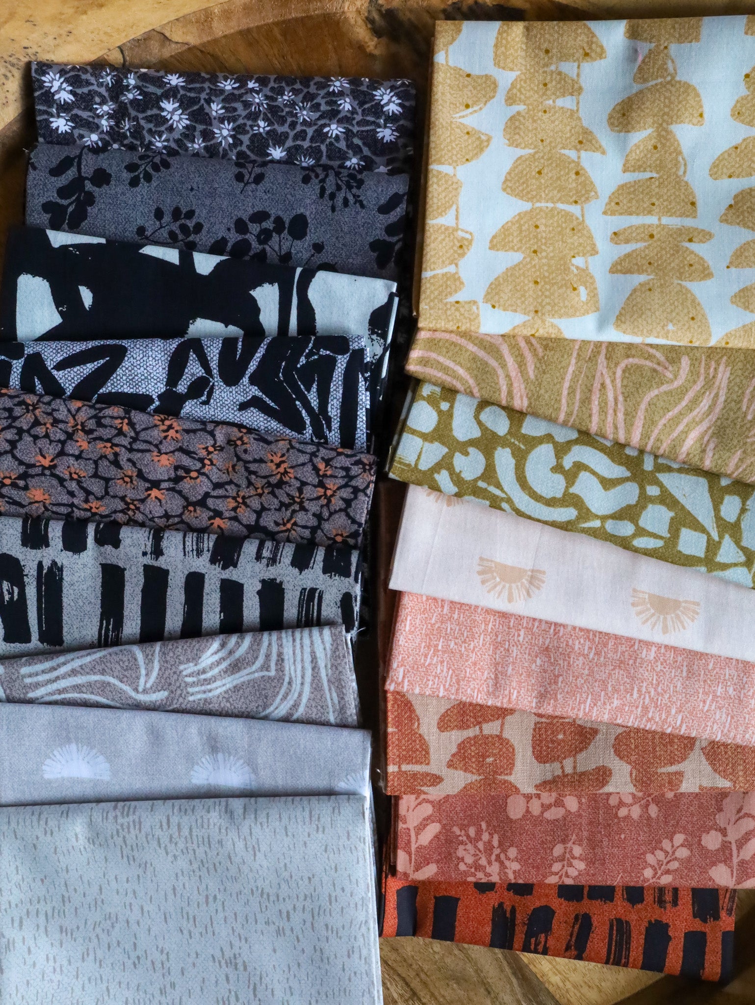 AbstrArt • 17 piece FQ Bundle