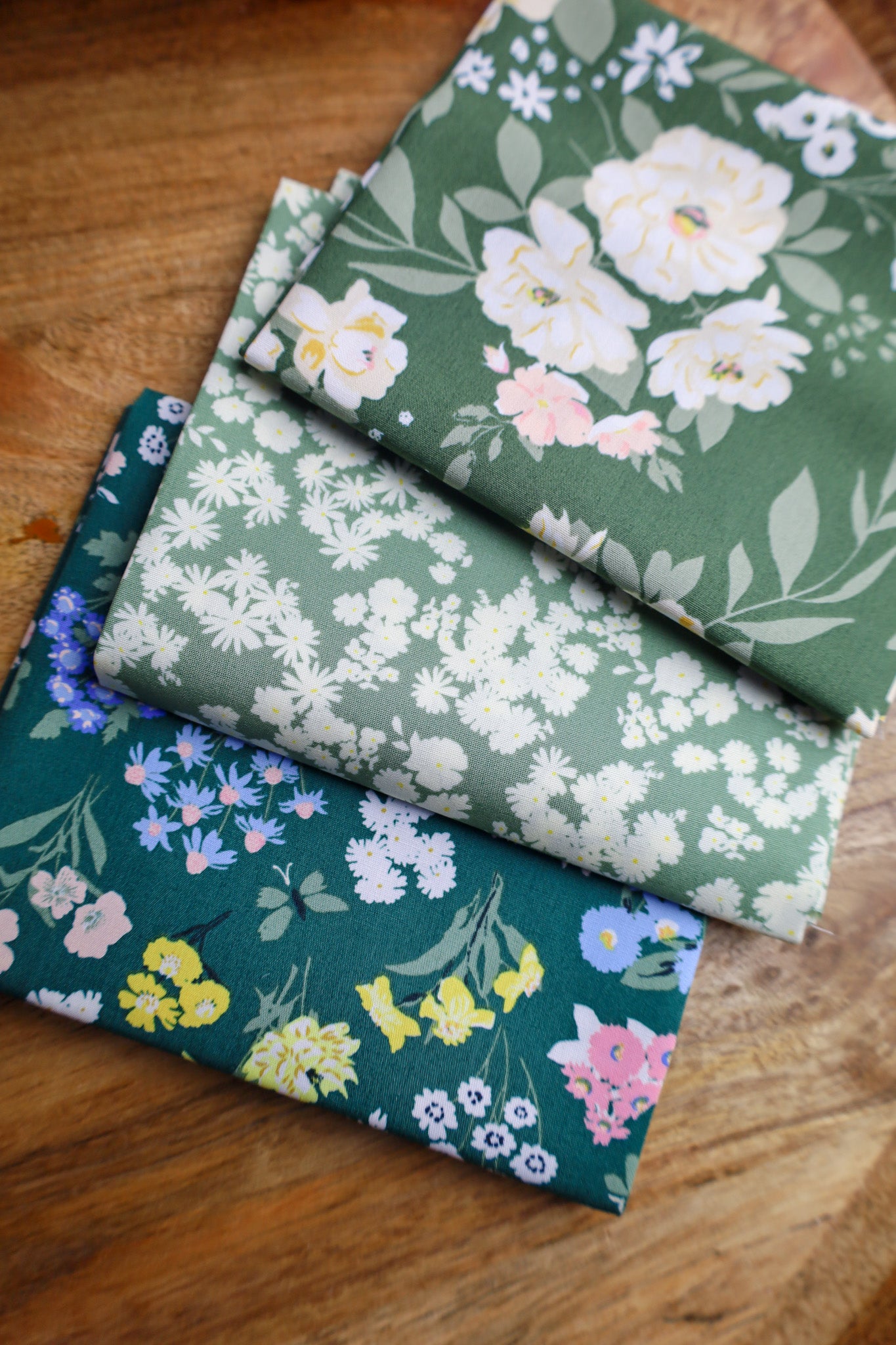 Year in Petals • 16 piece FQ Bundle