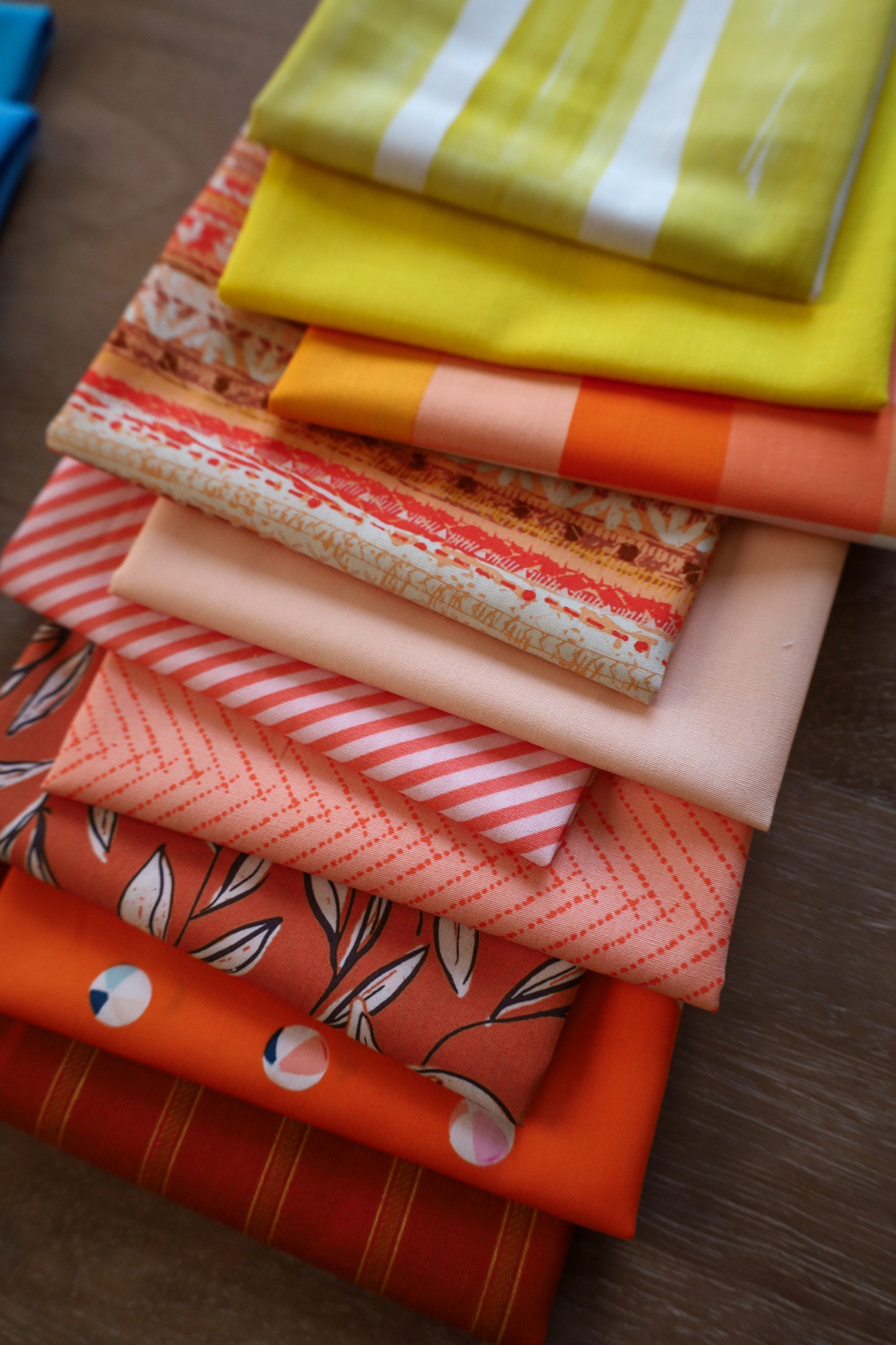 Beach Ball • 20 piece FQ Bundle