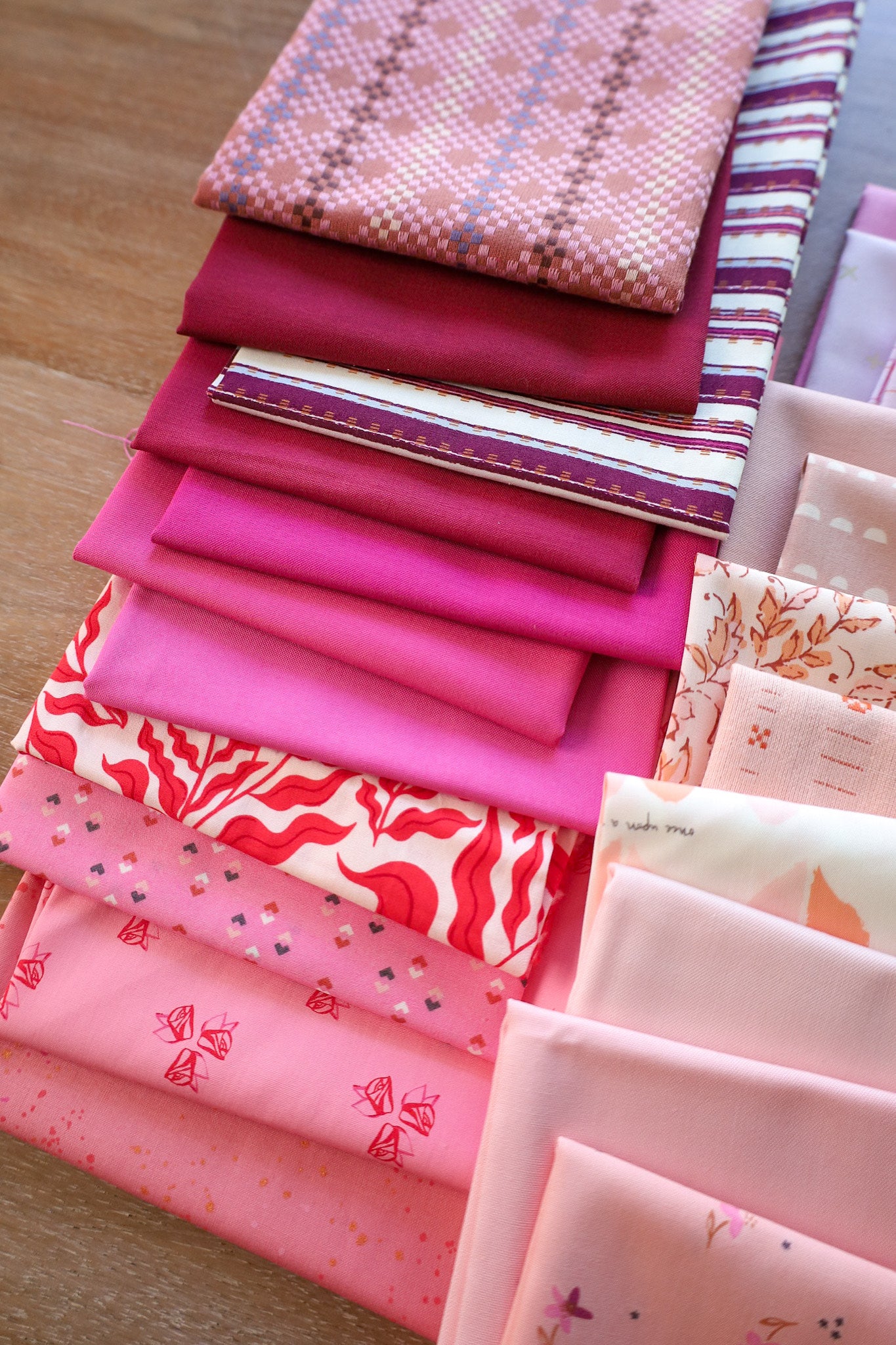 Summer Lovin' • 22 piece FQ Bundle