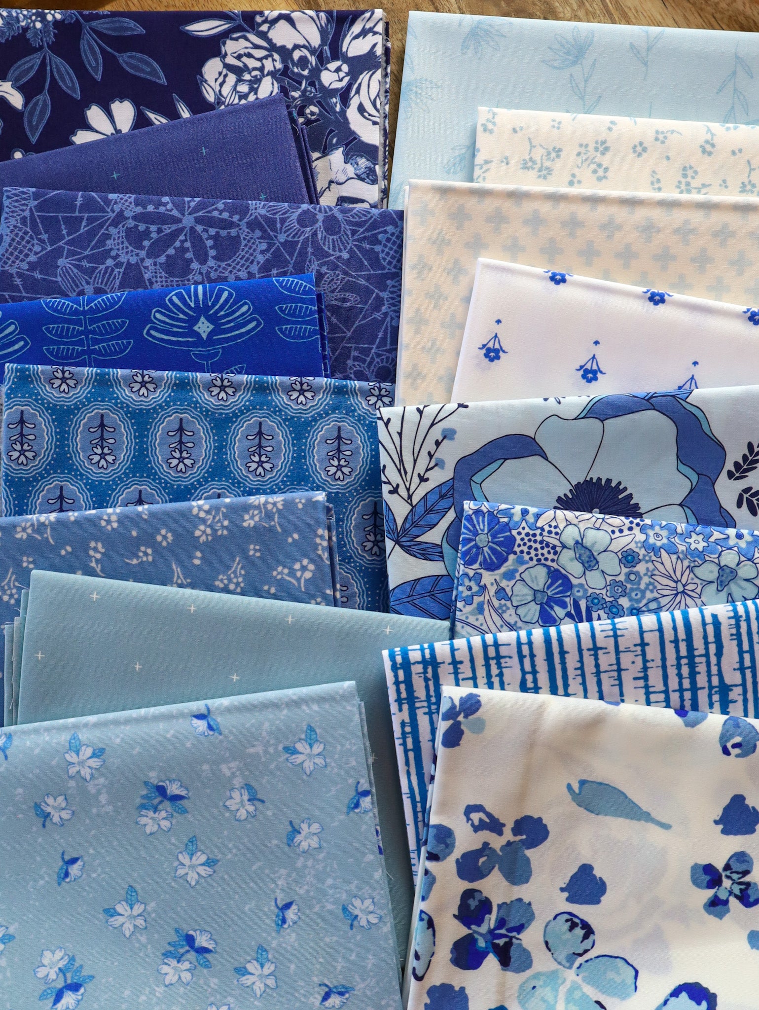 True Blue • 16 piece FQ Bundle