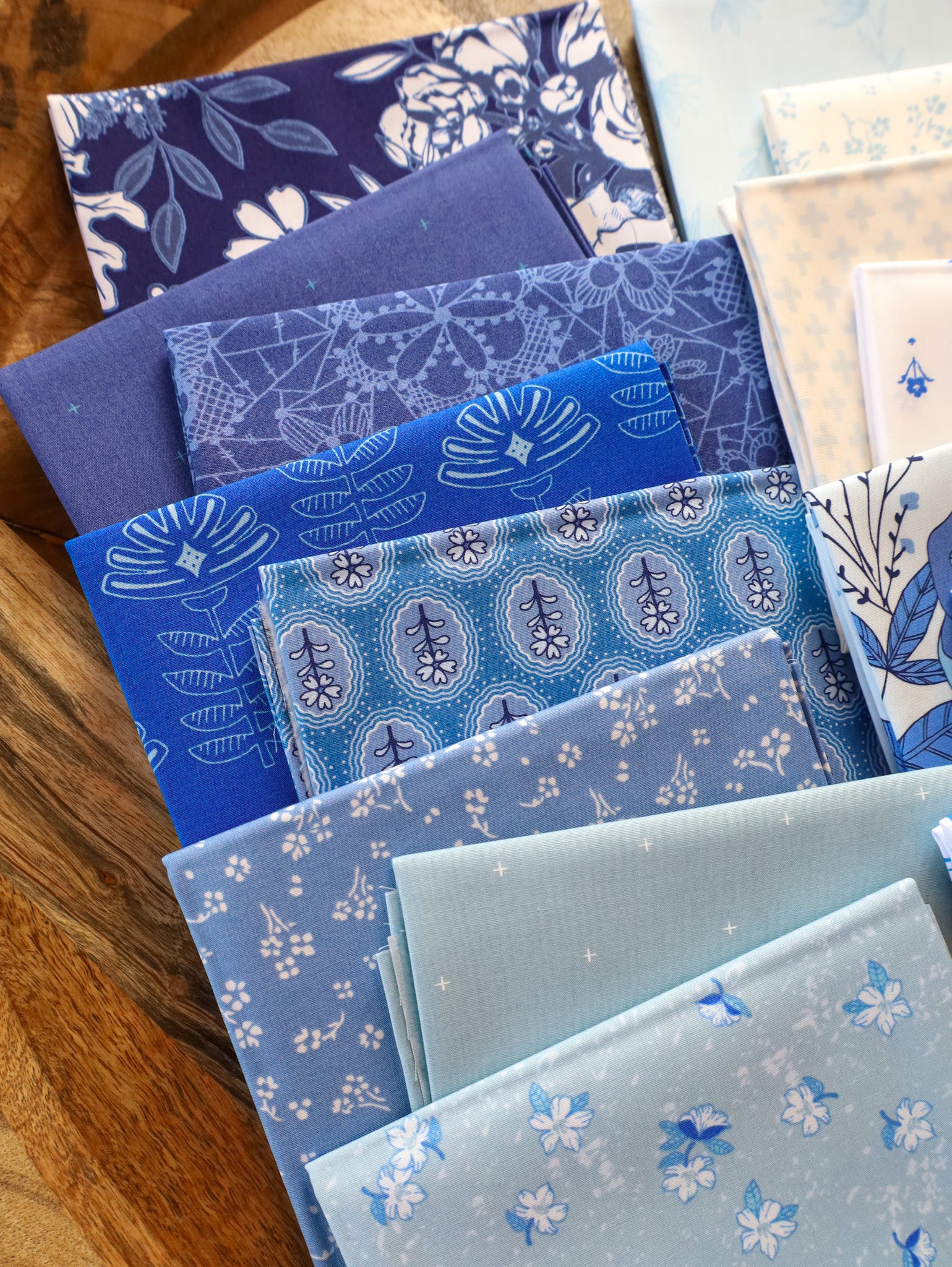 True Blue • 16 piece FQ Bundle