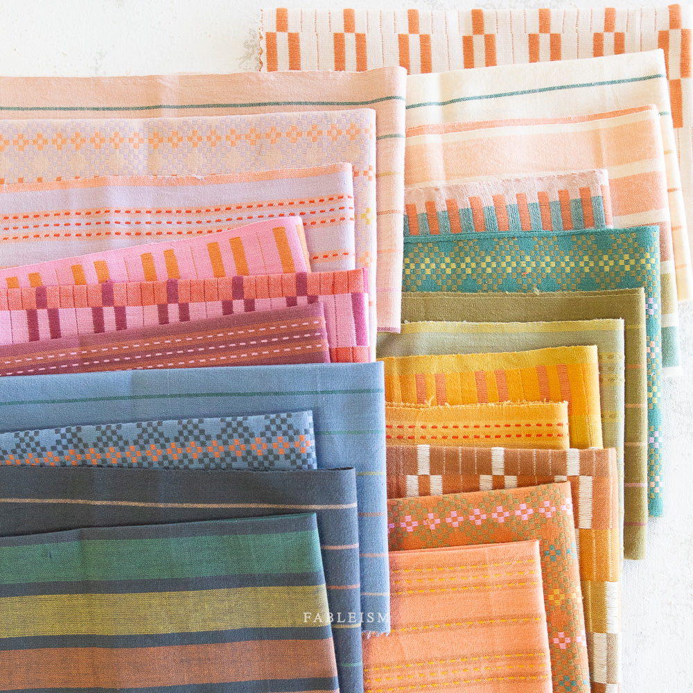 Lucky Loom Wovens • 22 FQs