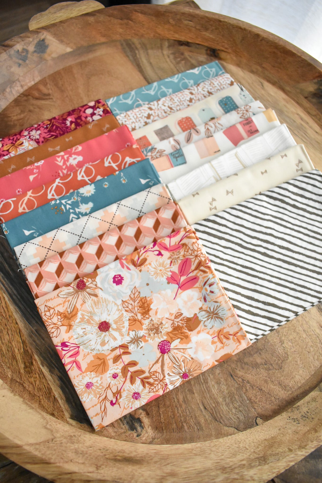 Bookish • 16 piece FQ Bundle