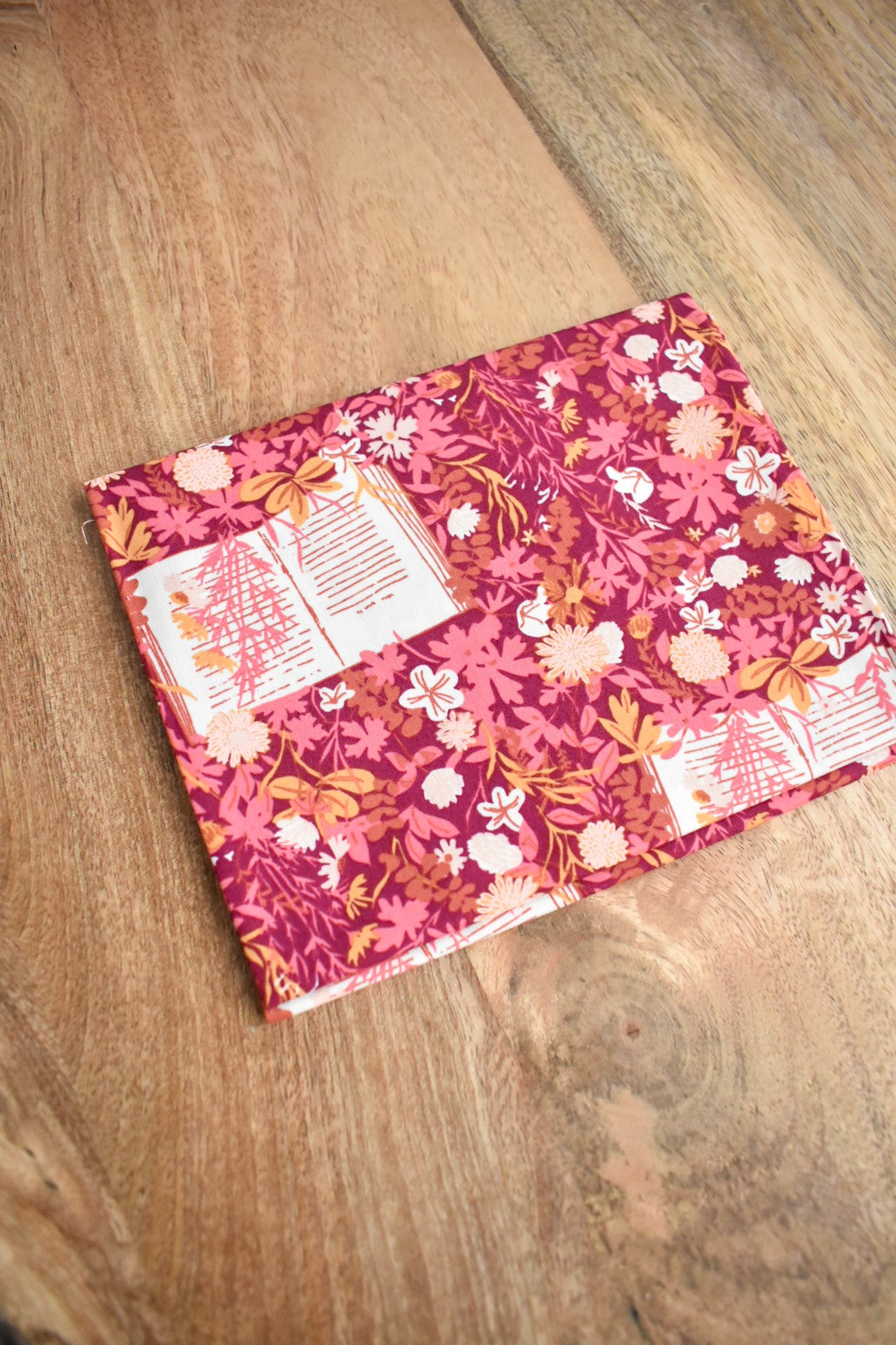 Bookish - 16 piece FQ Bundle