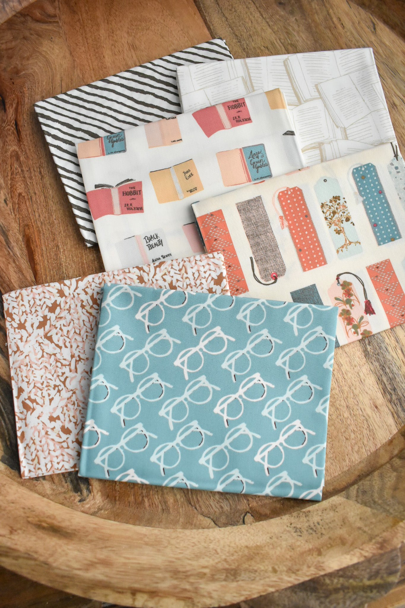 Bookish - 16 piece FQ Bundle