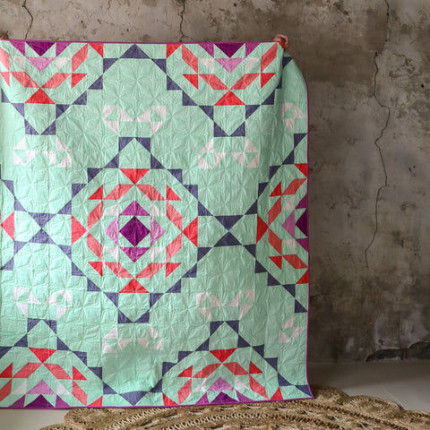 Vintage Lace Quilt - 2024 Kona Color of the Year: Julep | Lo  