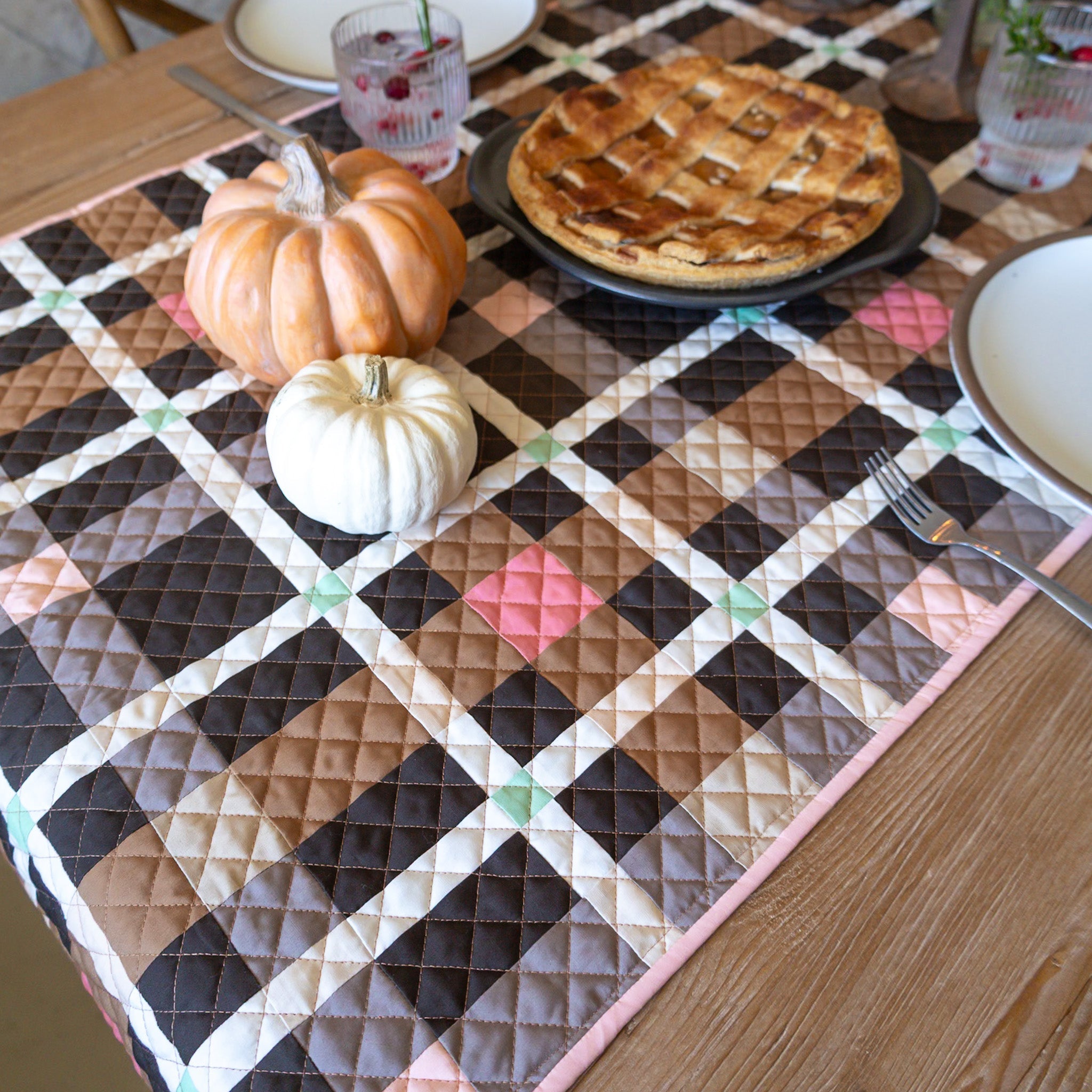 Petite Plaid Quilt Pattern - the Nutmeg Table Runner