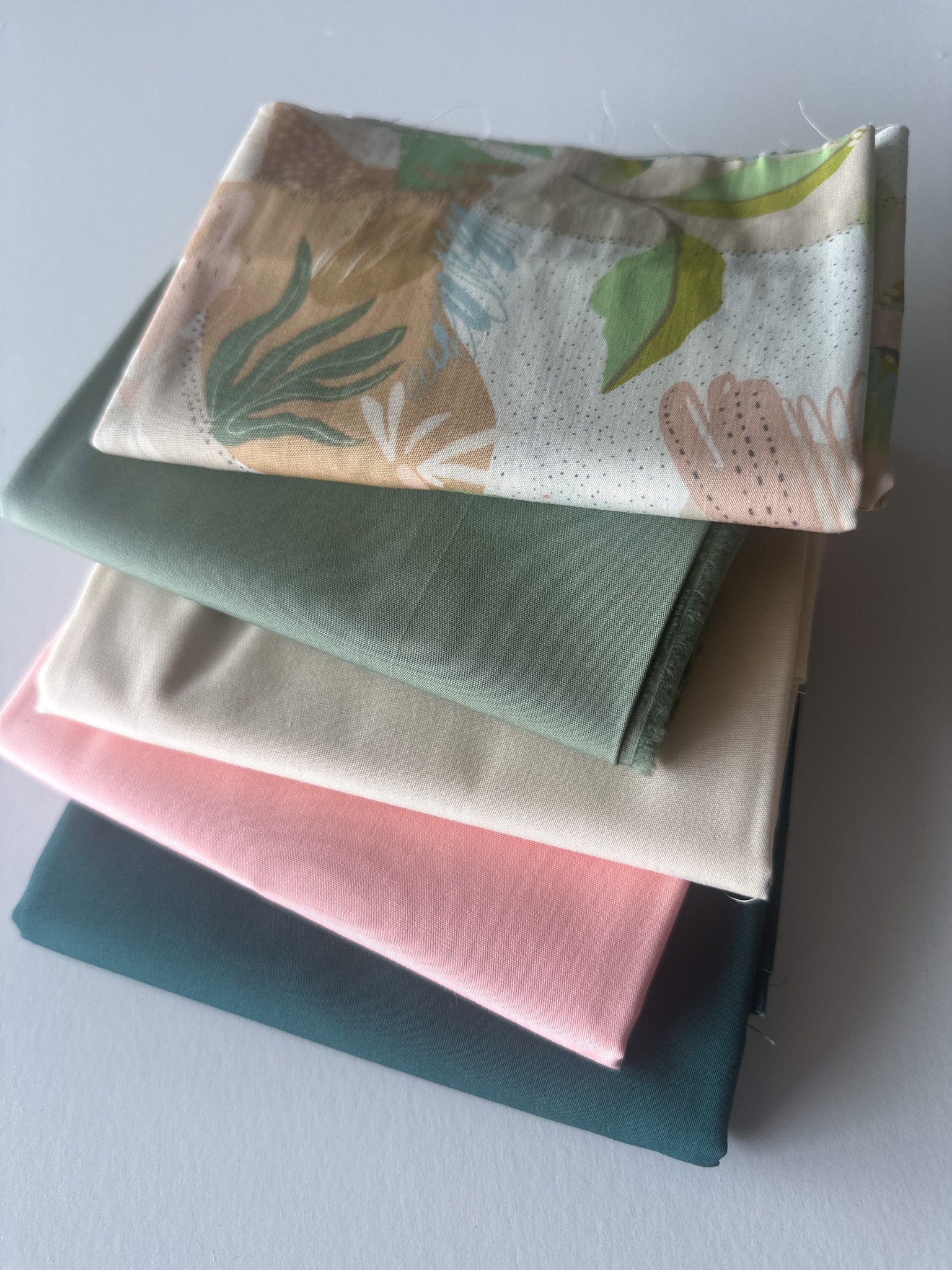 5 piece 1/2 yard bundle #186