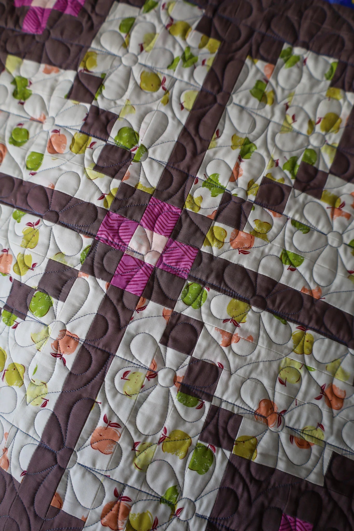 Driftwood Knitted Blooms : Handmade Quilt