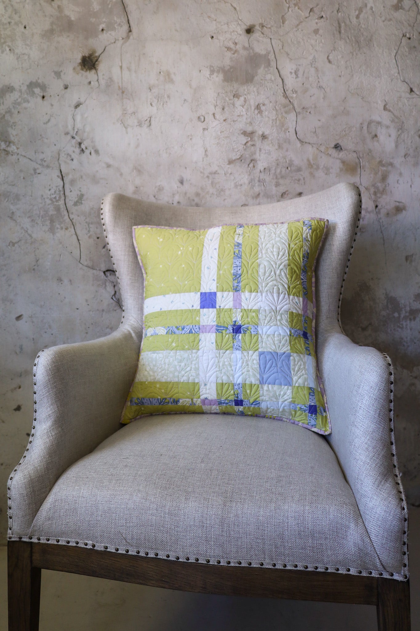 Fresh Linen Upscale Plaid Pillow: Handmade Quilt