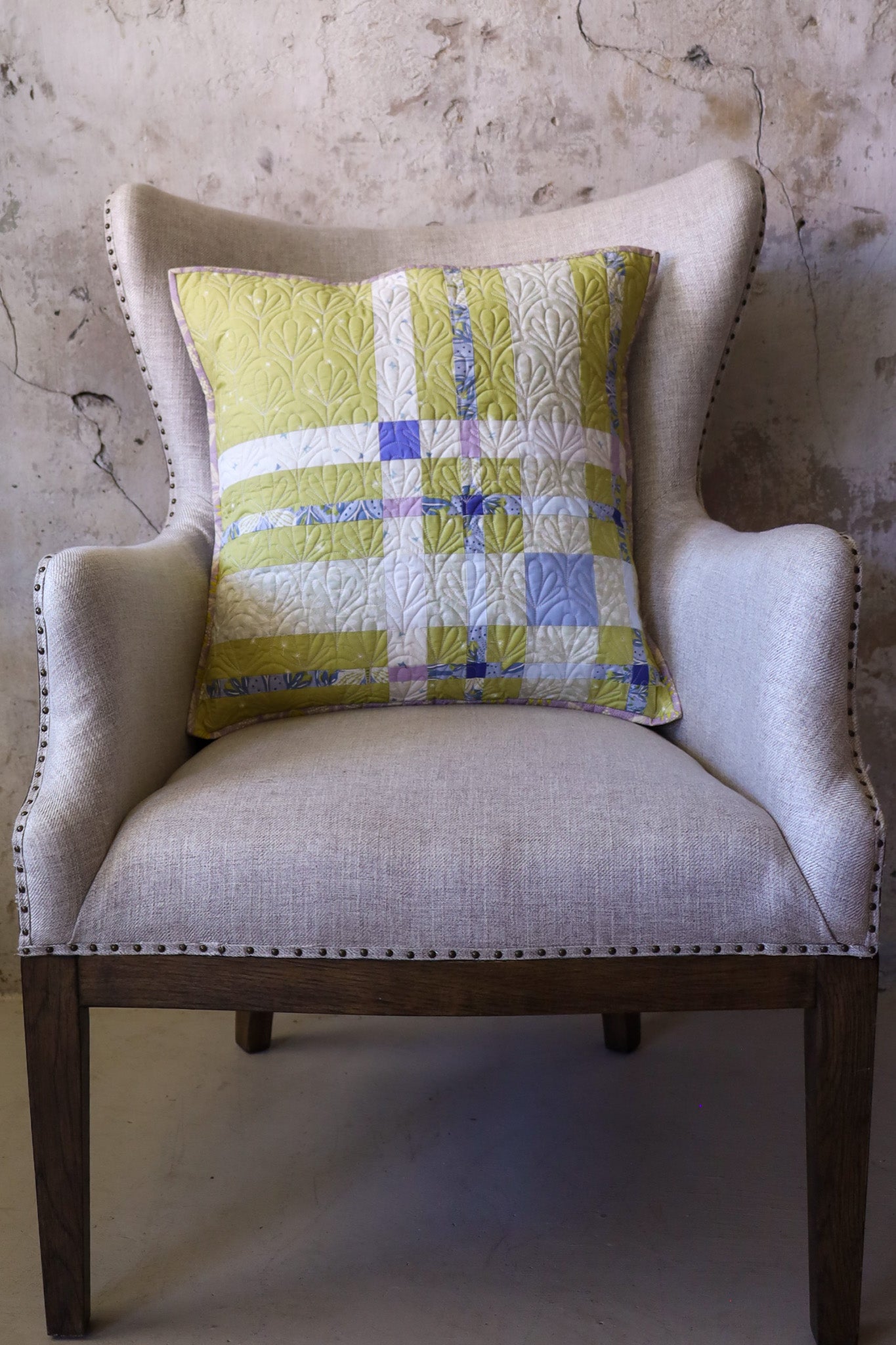 Fresh Linen Upscale Plaid Pillow: Handmade Quilt