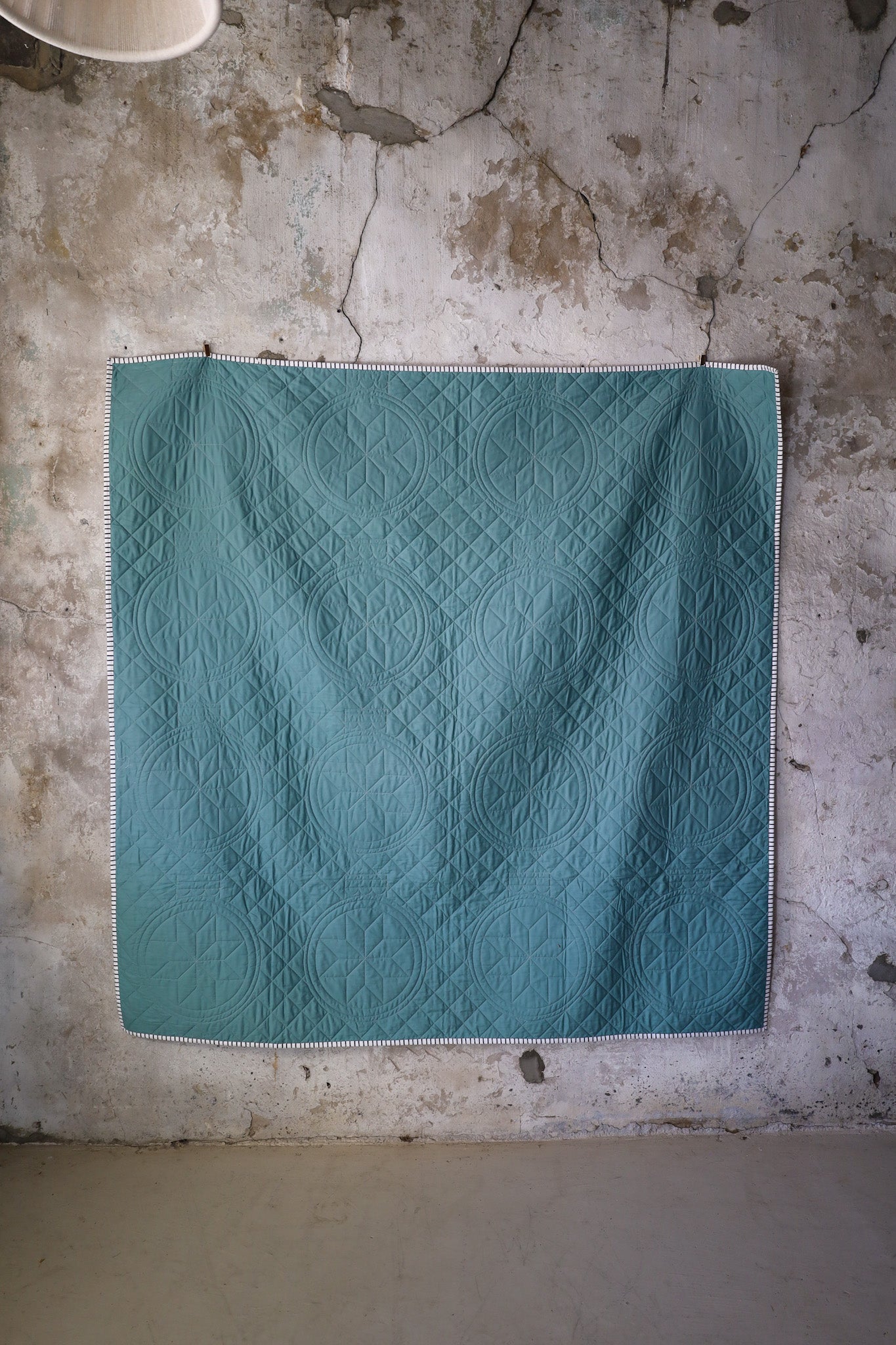 Cover Retro Ornaments: Handmade Quilt