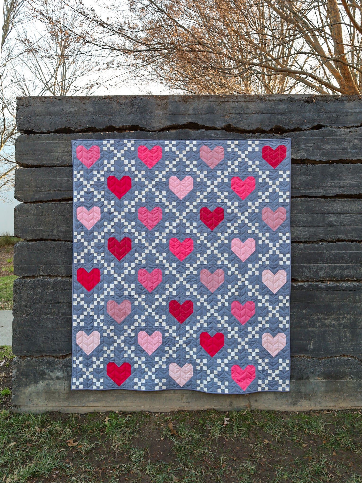 Cover Heirloom Hearts Quilt
