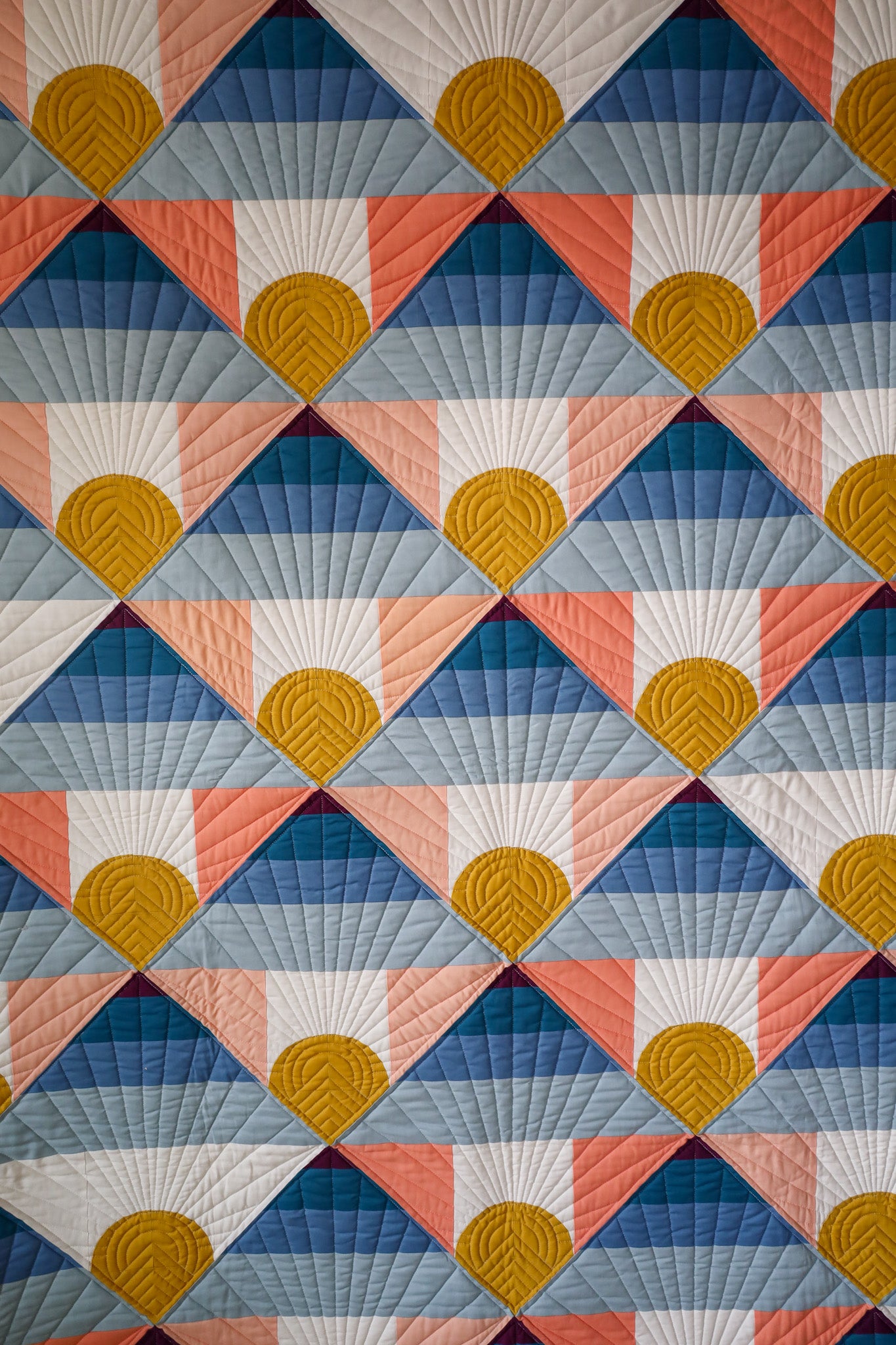 Cover Mountain Horizon: Handmade Quilt