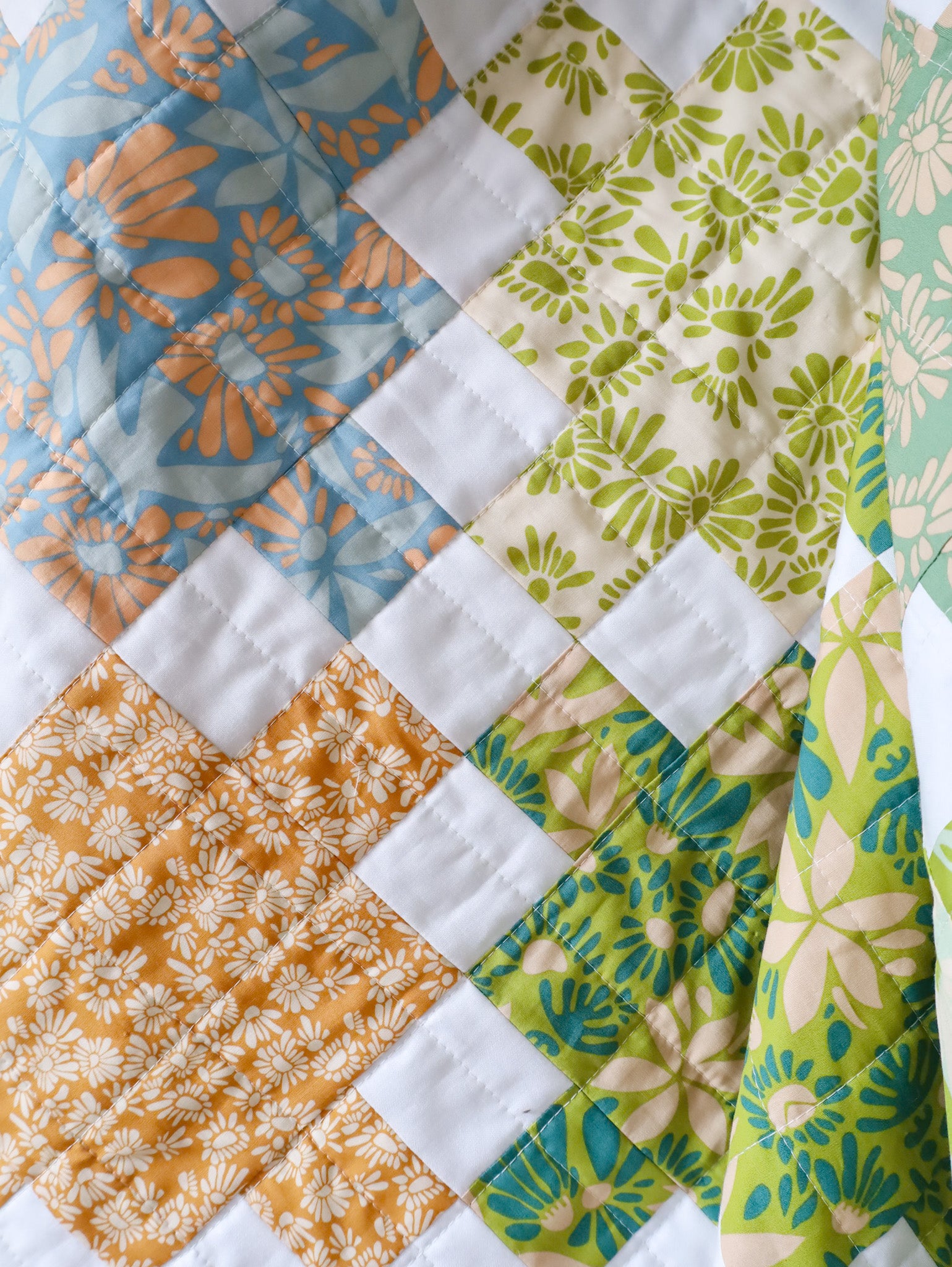 BQA Quilt Kit - Evolve Snow Celtic Crossing Square Throw