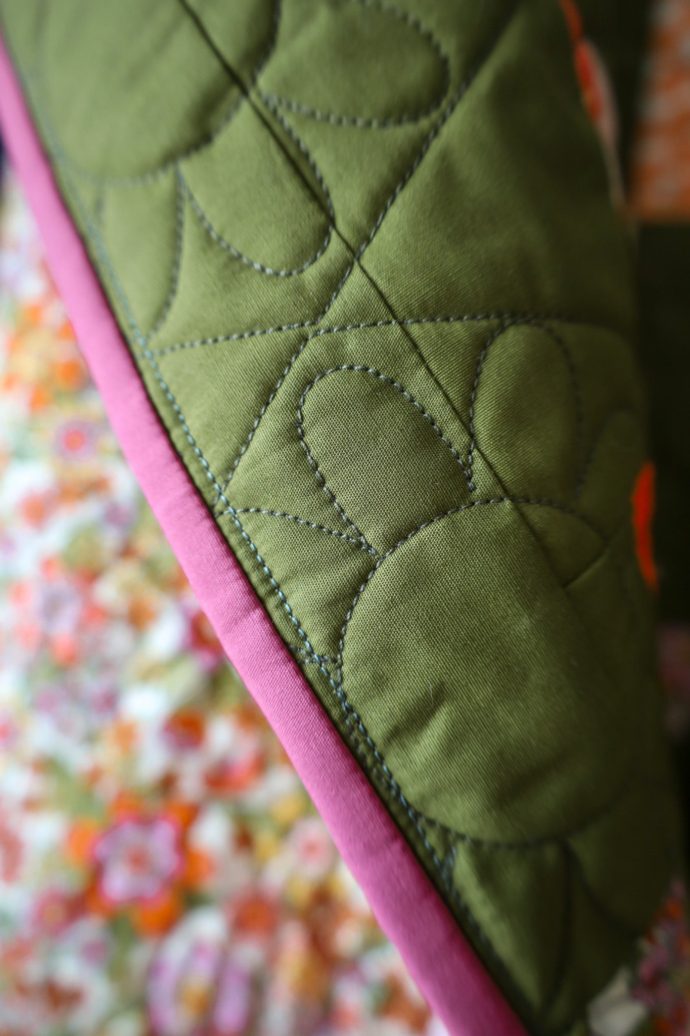 Flower Bloom Mosaic Star Handmade Quilt: Throw size