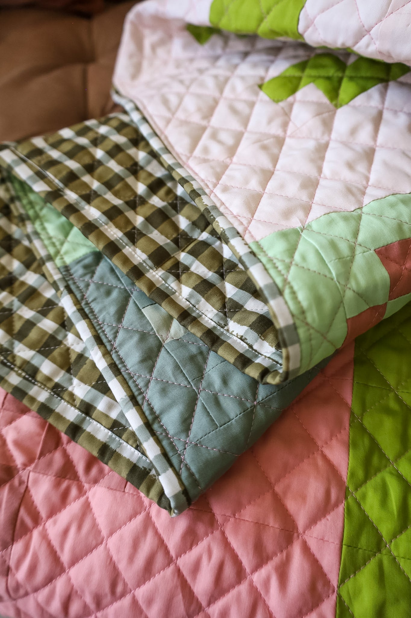 Pansy Patch Sprout quilt sample binding and backing