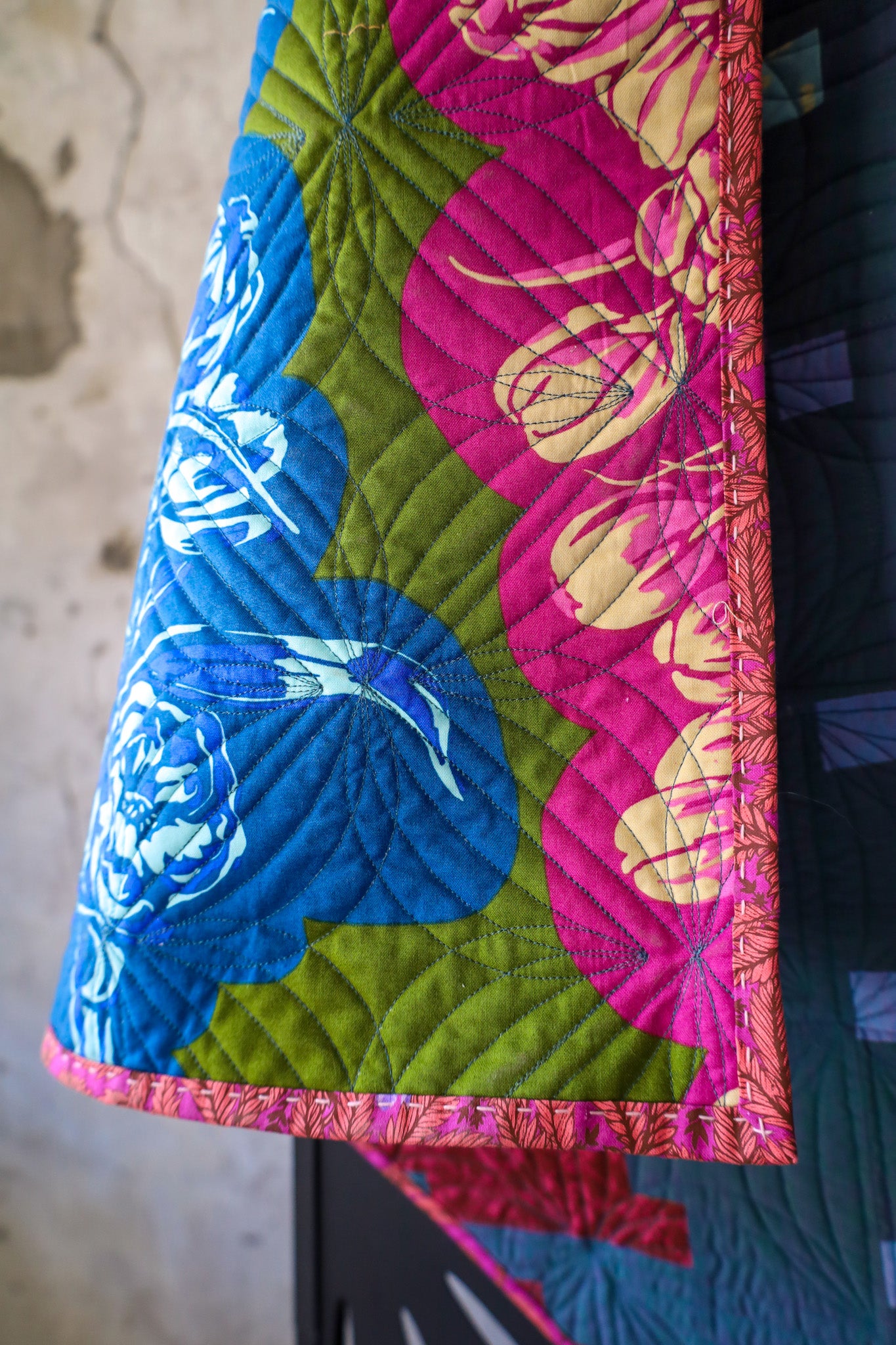 Good Gracious Knitted Star Handmade Quilt: Throw size