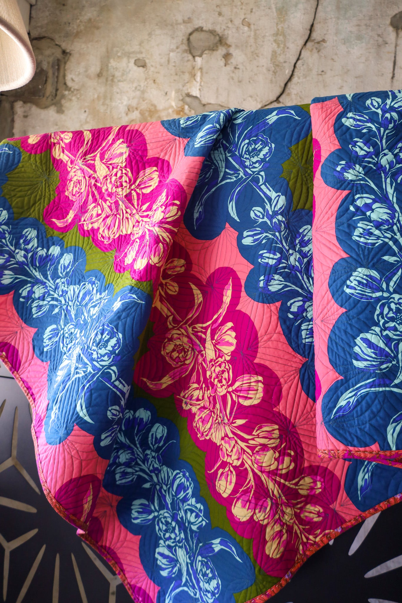 Good Gracious Knitted Star Handmade Quilt: Throw size