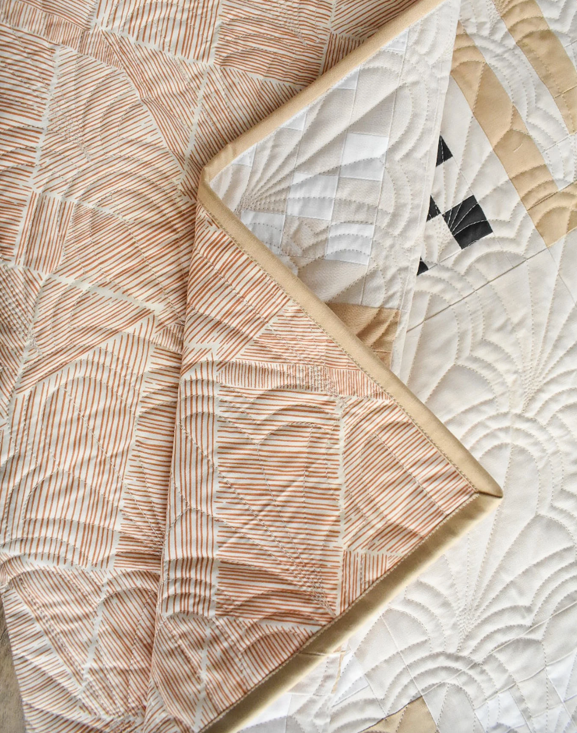 Deco • Ivory • Throw Size Quilt Kit