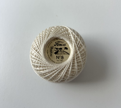 Presencia Finca - Perle Cotton Size #8 - 3000 Ecru