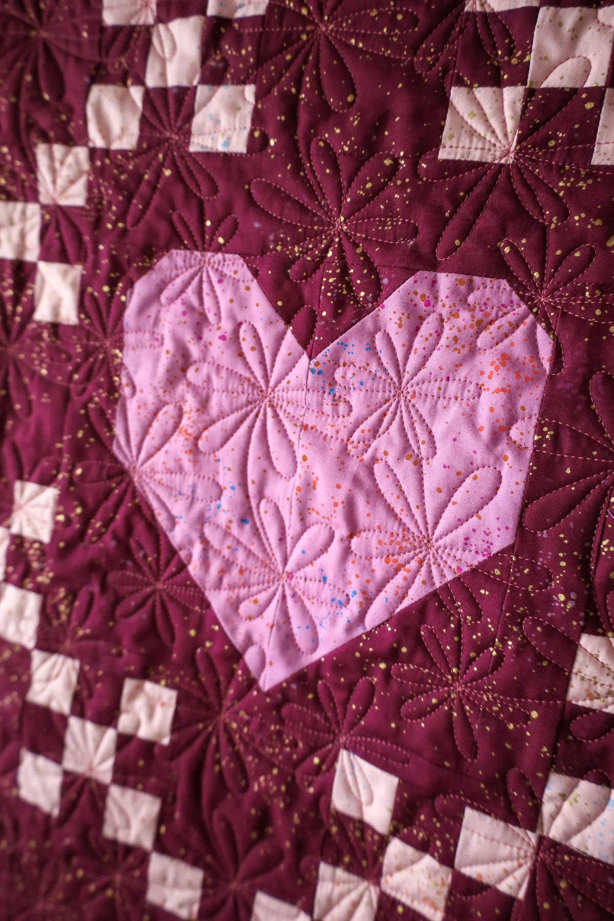 Heirloom Hearts Speckled: Handmade Quilt