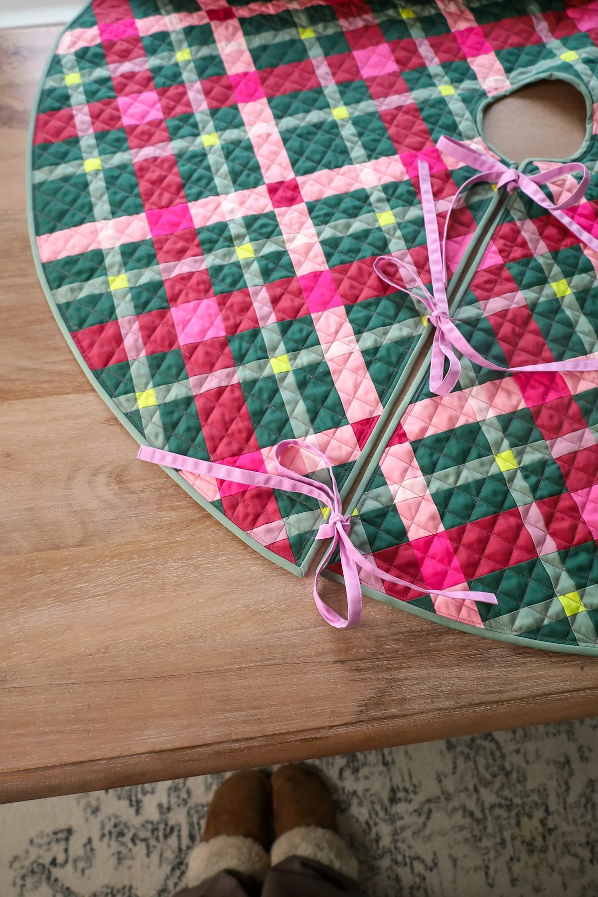 Petite Plaid • Spiceberry • LAP, TREE SKIRT, OR TABLERUNNER Quilt Kit